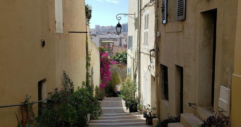 Vendre un immeuble Marseille 13006 — illustration