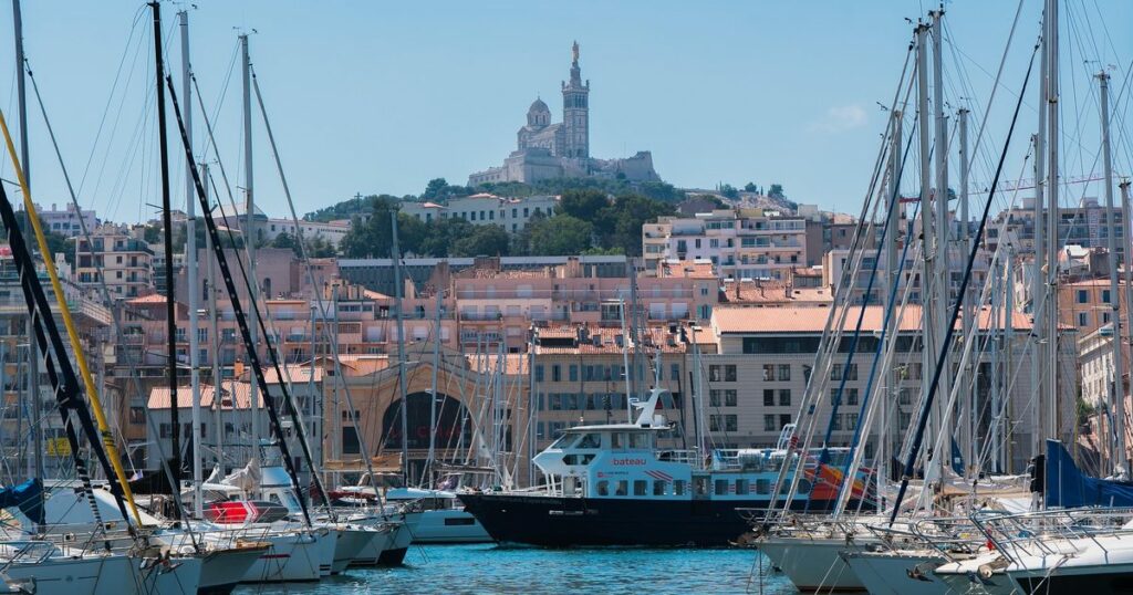 Vendre un immeuble dans le 8e arrondissement de Marseille — illustration
